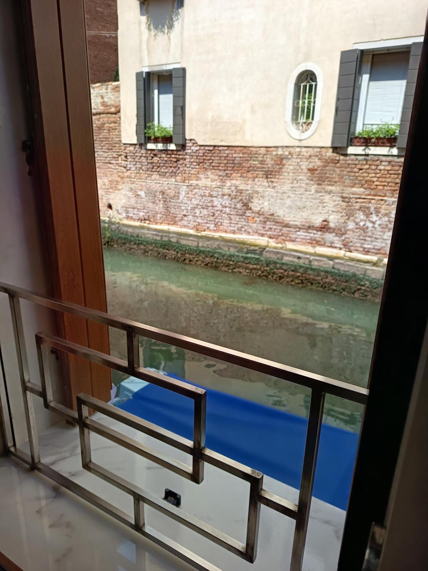 Ca Lucia Canal View Венеция Екстериор снимка